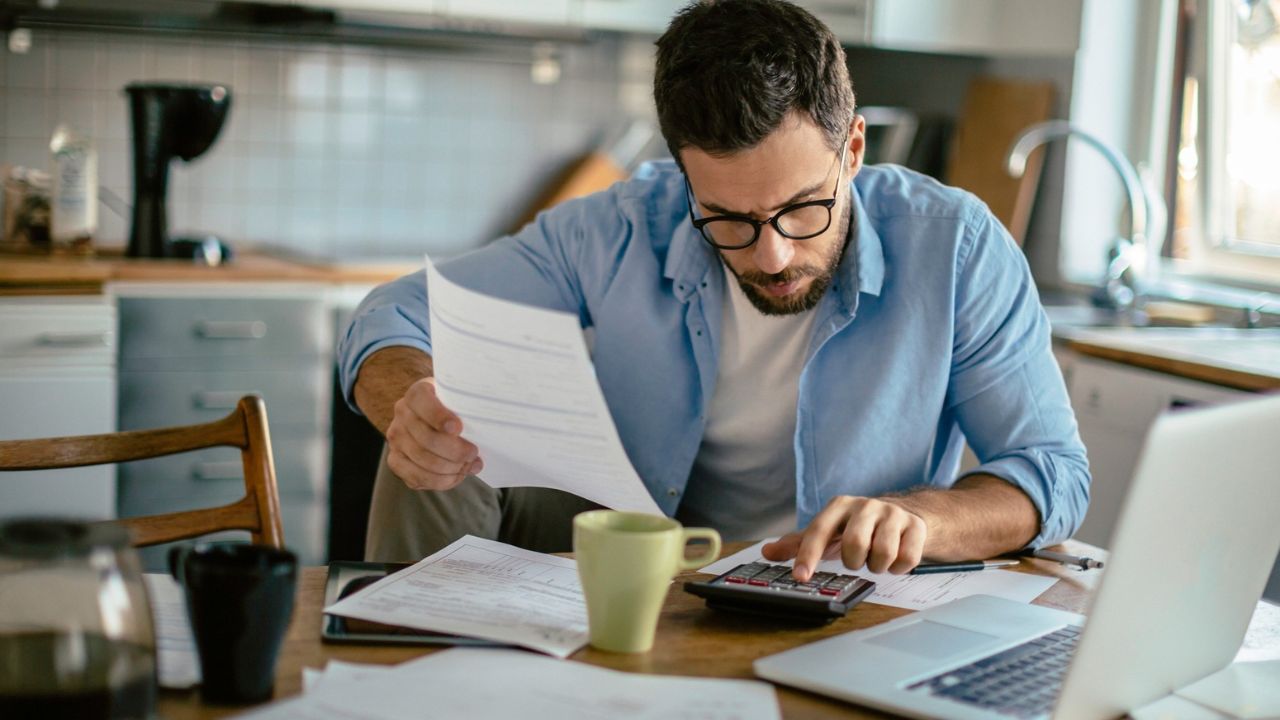 Có nên vay tiền từ 401(k) không? Ưu, nhược điểm và những rủi ro cần biết