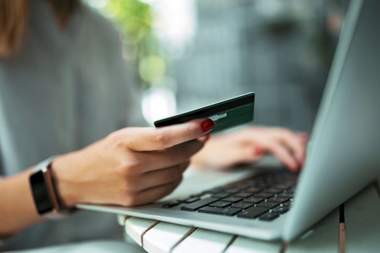 Chính sách đóng phí bảo hiểm IUL của National Life Group - National Life Group's IUL Premium Payment Policy